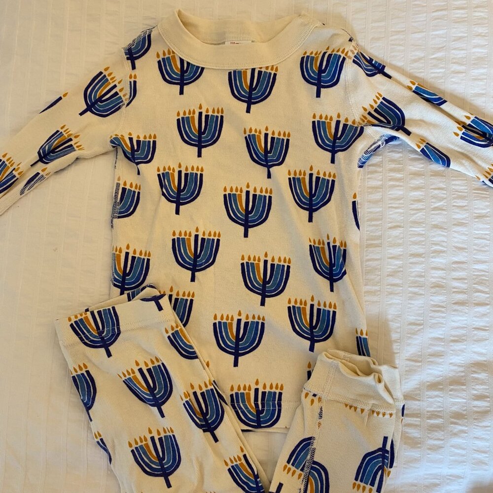 Hannah Andersson Hannukah PJs - size 5